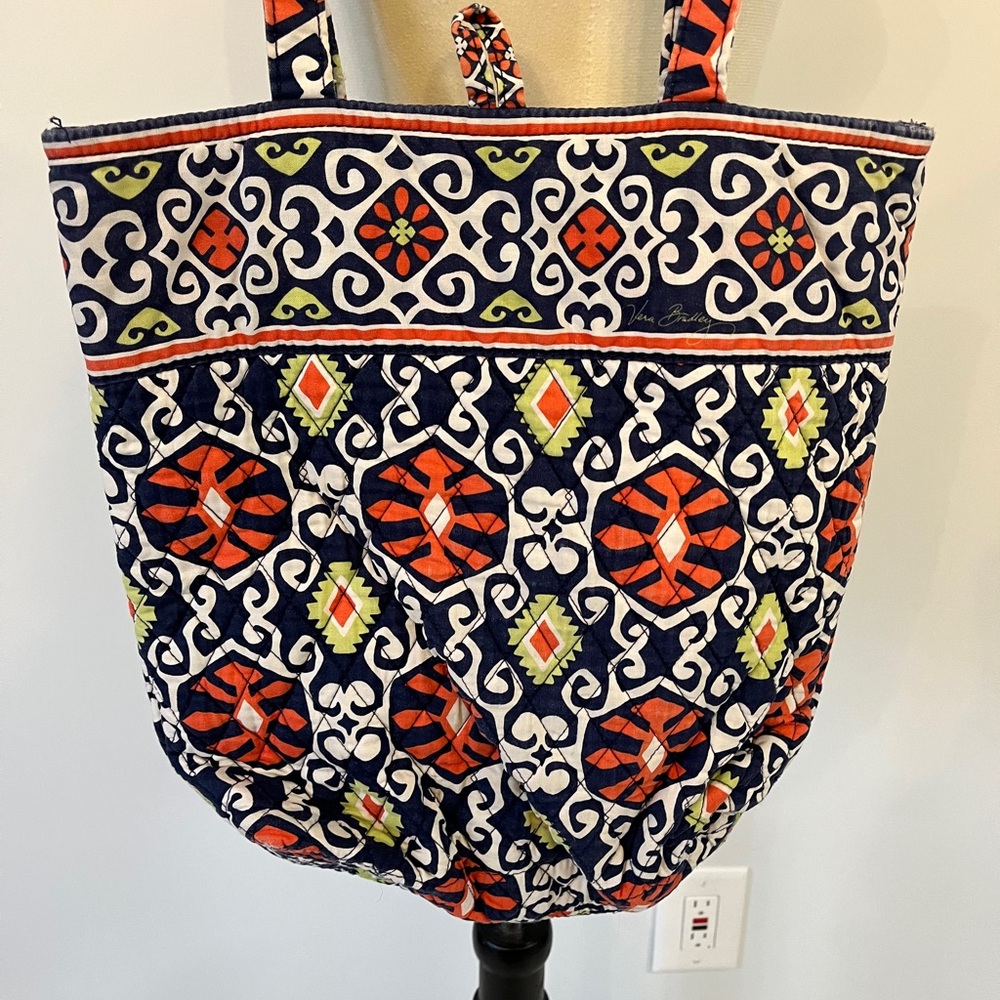 Vera Bradley matching shoulder bag and coin pouch - Picture 9 of 14